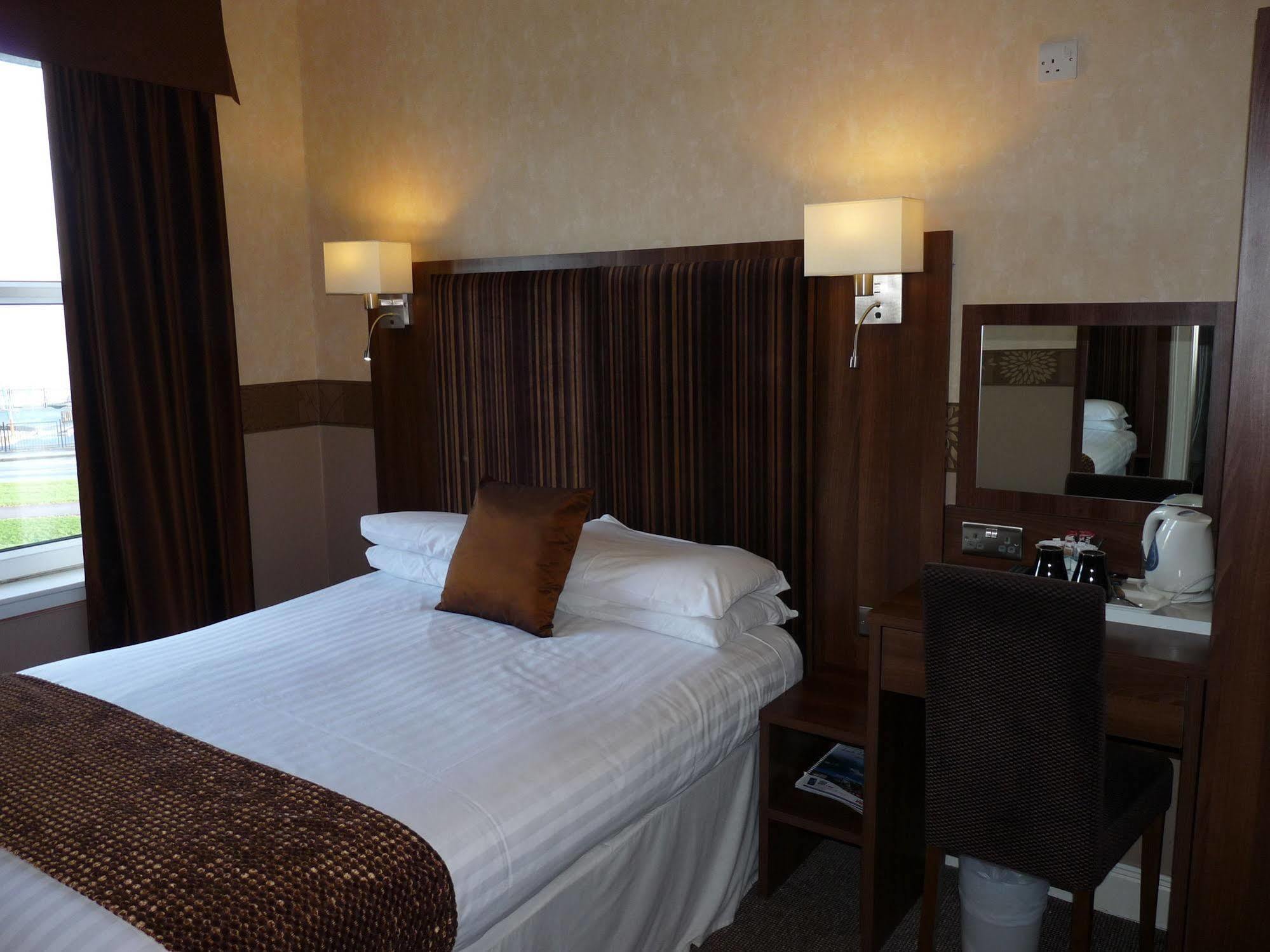 The Park Hotel Данун Екстер'єр фото